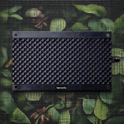 Інфрачервона нагрівальна панель для тераріуму Terrario AeroTherm 50W 25,6x16x3 см